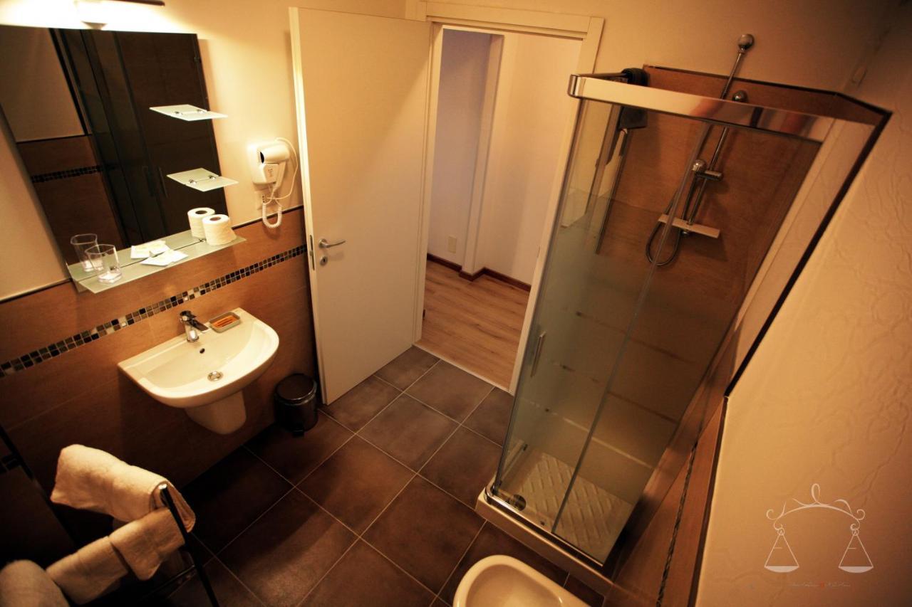 La Libra Rooms Каляри Екстериор снимка