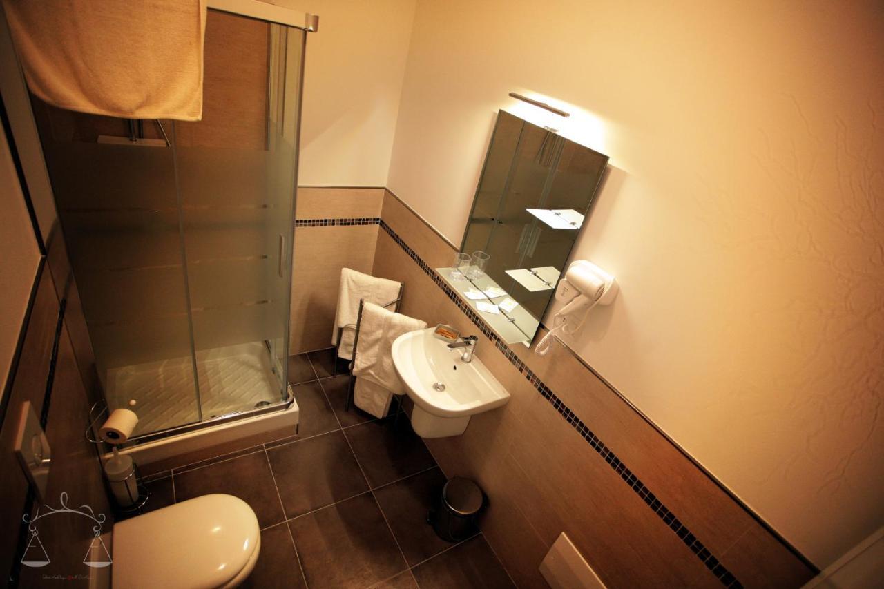 La Libra Rooms Каляри Екстериор снимка