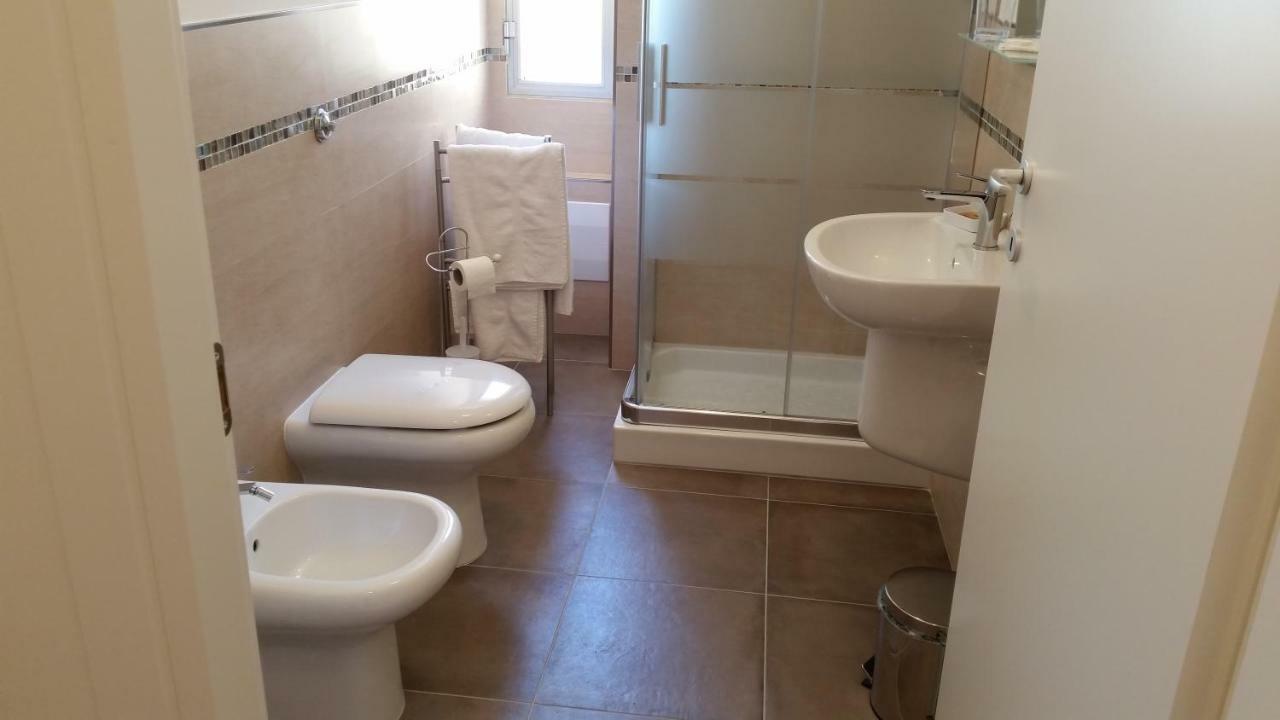 La Libra Rooms Каляри Екстериор снимка